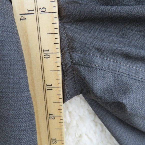 Hurley* Men's 1.5" Belt Loop Multipocketed Mesh Charcoal Gray Shorts~ Size W28 - Picture 9 of 13